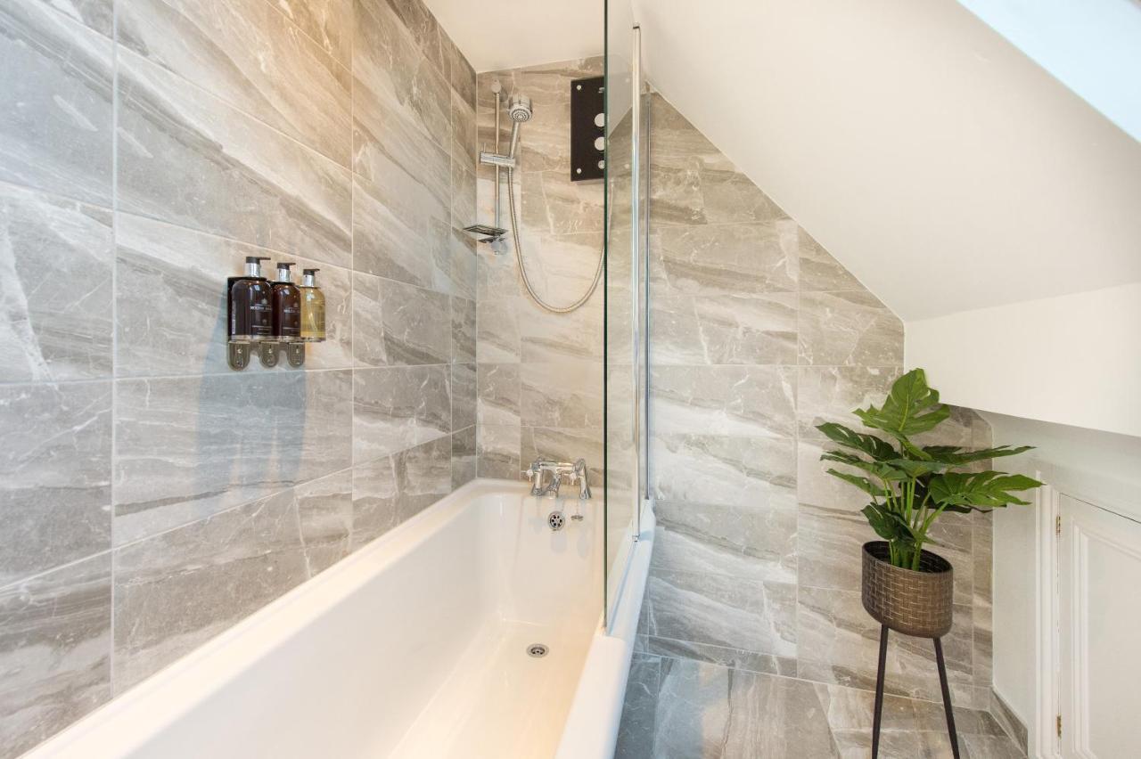 The Tower By Harrogate Serviced Apartments Exteriör bild